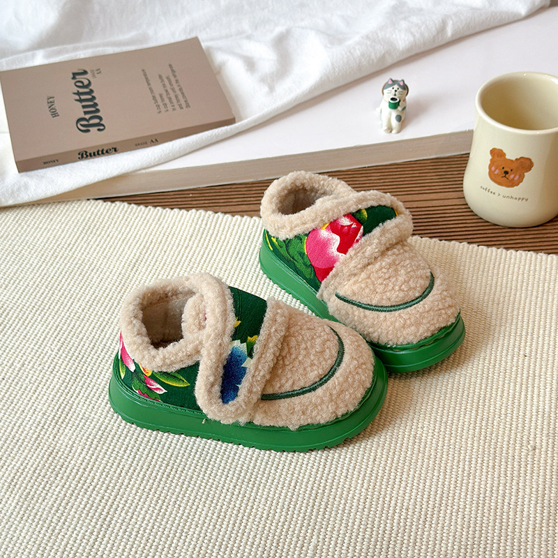 Scarpe da ragazza retrò moda 2 - Kids Ethnic Fashion recensione e prezzo