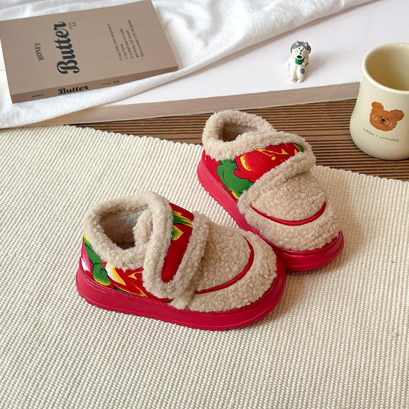 Scarpe da ragazza retrò moda 2 - Kids Ethnic Fashion recensione e prezzo