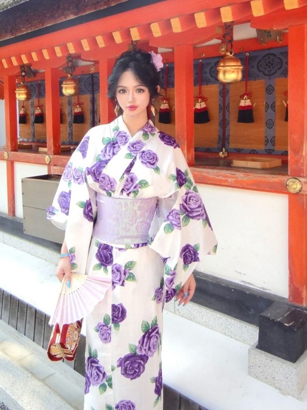 Abito fotografico in stile kim - Ethnic Fashion Online recensione e prezzo