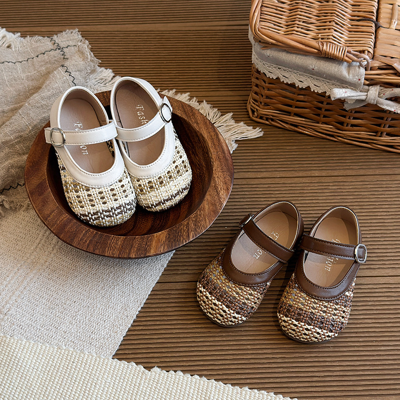Scarpe da bambina alla moda Za - Kids Ethnic Fashion recensione e prezzo